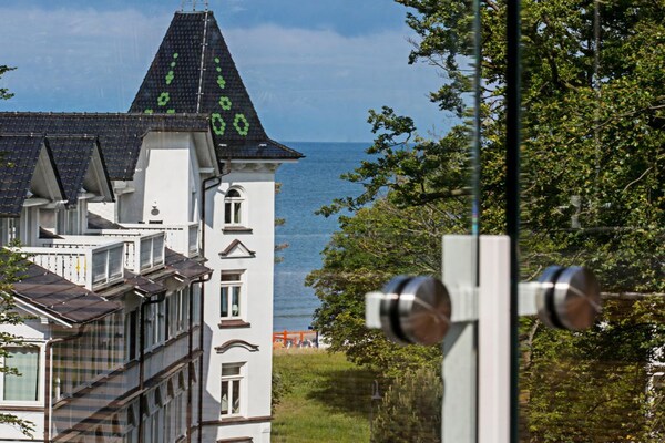 Penthouse Binz: zeezicht, sauna, whirlpool & zwembad op 400m van strand - thumbnail 2