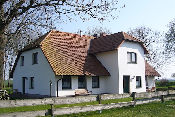 Vrijstaand vakantiehuis voor 7 aan de rand van Nationaal Park Rügen - thumbnail 2