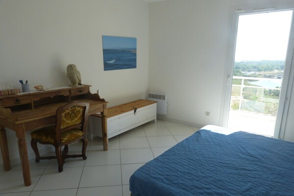 Ruim vakantiehuis met zeezicht in St. Pierre-la-mer, 700m van strand - thumbnail 6