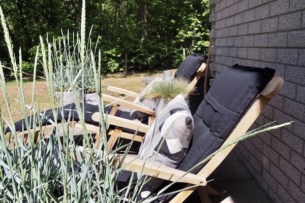 ART MEETS NATURE: stijlvol appartement bij bos en strand op Texel - thumbnail 5
