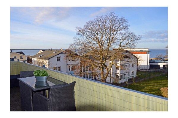 Exclusief appartement aan het Oostzeestrand in Glowe met panoramisch zeezicht - thumbnail 3
