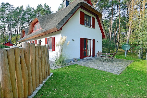 Halfvrijstaand vakantiehuis met sauna op 500m van het strand in Glowe - thumbnail 5
