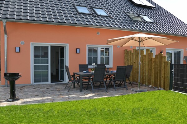 Op 1 km van het centrum: modern vakantiehuis in Breege voor 6 personen - thumbnail 1
