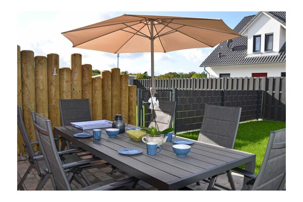 Op 1 km van het centrum: modern vakantiehuis in Breege voor 6 personen - thumbnail 3