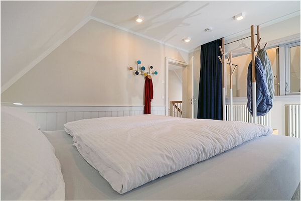 Luxe vakantiehuis Dranske met sauna en open haard, 500m van Oostzeestrand - thumbnail 6