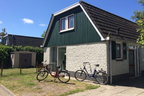 Gezellig vakantiehuis bij Sint Maartenzee, 800m van centrum, hond welkom - thumbnail 1