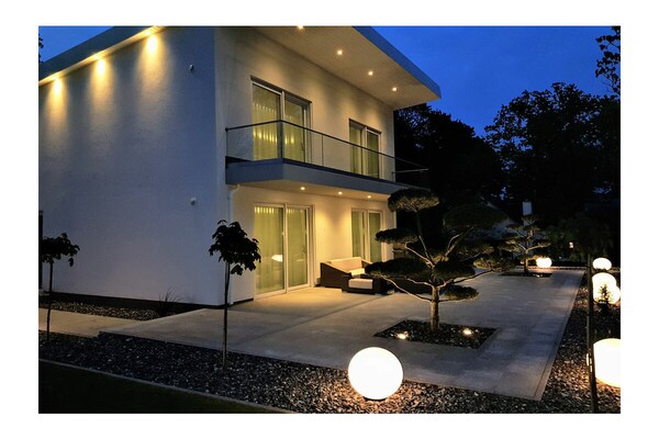 Design vakantiehuis op 200m van strand in Glowe met sauna & wellness - thumbnail 3