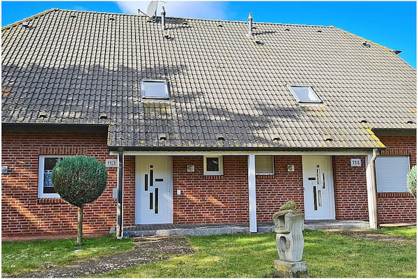 Op 1,0 km van het centrum: ruim vakantiehuis voor 6 personen in Breege - thumbnail 1