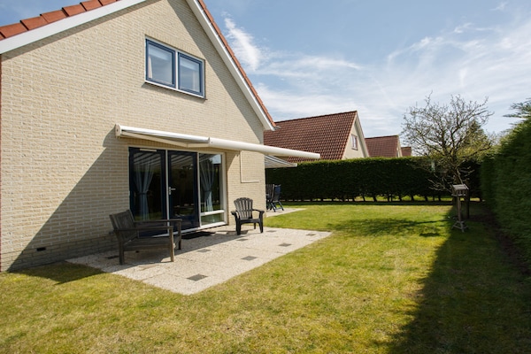 Mosselbank 59: knusse bungalow op 3 km van het Noordzeestrand - thumbnail 3