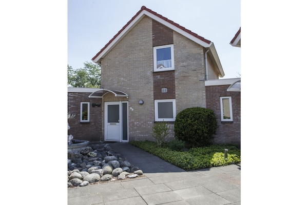 Gezellig vakantiehuis in Noordzeepark Ouddorp, 100m², dicht bij strand - thumbnail 3