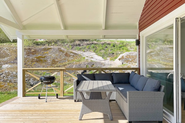 Nieuw vakantiehuis op Ljusterö met zonnige veranda, vlak bij zee - thumbnail 5