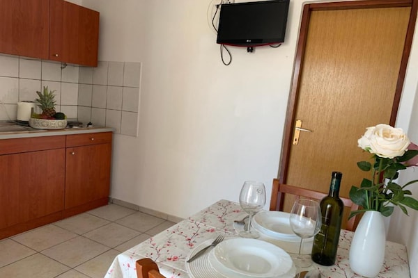 Apartments Fortuna - Studio Apartment with Balcony - thumbnail 3