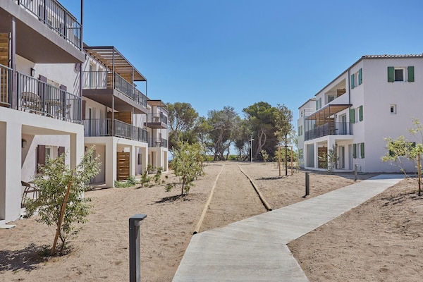 Nieuw appartement voor 8 personen met zwembad op vakantiepark bij Hyères - thumbnail 6
