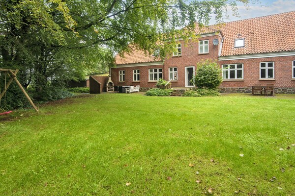 18-persoons vakantiehuis in Skjern op 1 km van de zee - thumbnail 3