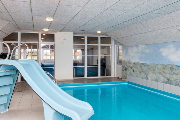 20-persoons luxe vakantiehuis aan zee in Harboøre - thumbnail 3