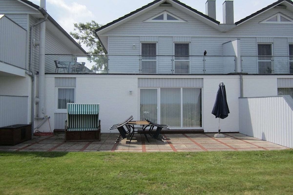 Licht vakantiehuis vlakbij zee met panoramisch uitzicht op de Oostzee - thumbnail 2
