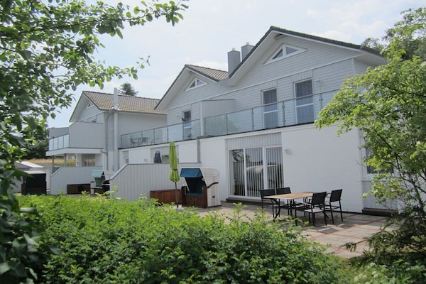 Licht vakantiehuis vlakbij zee met panoramisch uitzicht op de Oostzee - thumbnail 4