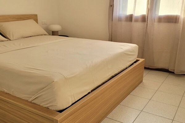 Modern appartement met eigen zwembad nabij Sirmione en Desenzano - thumbnail 4
