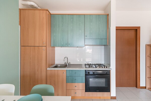 Modern appartement met eigen zwembad nabij Sirmione en Desenzano - thumbnail 3