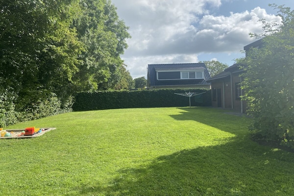 Kindvriendelijk bovenappartement met grote tuin, 2 km van strand Oostkapelle - thumbnail 5