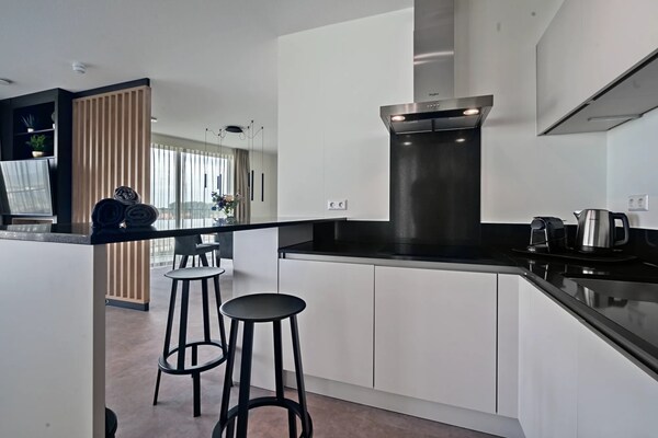 Ruim zeezichtappartement met balkon, 700m van strand Breskens - thumbnail 3