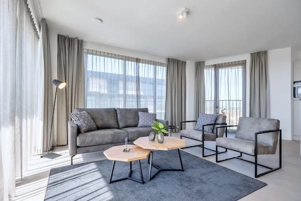 Licht familieappartement met balkon in hartje Breskens, 102m² - thumbnail 4