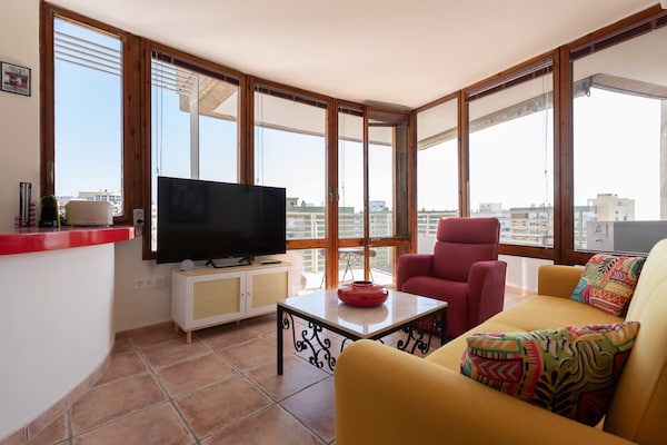 Zonnig appartement met zeezicht en zwembad in Torremolinos - thumbnail 2