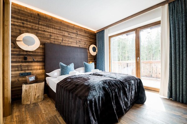 Aan de piste: Ruim chalet in Neukirchen voor 10 personen - thumbnail 4