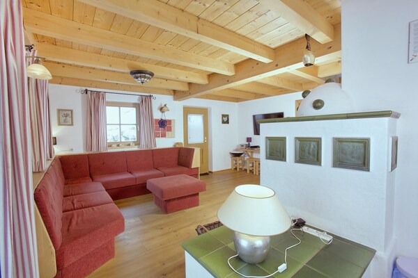 Ruim 5-slaapkamer chalet met sauna, vlakbij Zillertal Arena - thumbnail 2