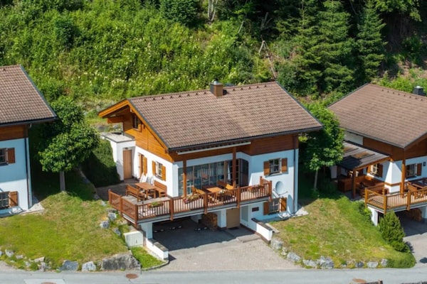Centraal gelegen chalet in Wald-Königsleiten direct aan de piste · 10 pers. - thumbnail 1