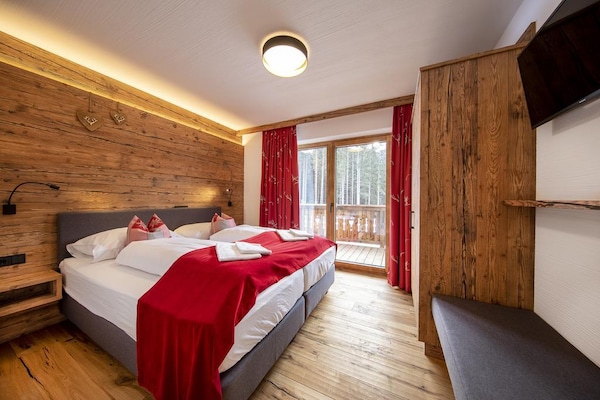 Aan de piste: Luxe Nationalpark Chalet Säulspitze in Neukirchen - thumbnail 6