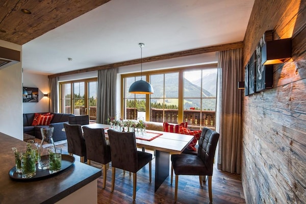 Luxe chalet aan de piste in Neukirchen met sauna en panoramisch uitzicht - thumbnail 3