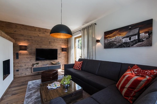 Luxe chalet aan de piste in Neukirchen met sauna en panoramisch uitzicht - thumbnail 2