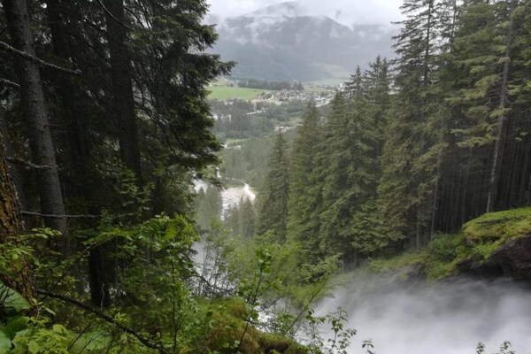 Ruim chalet voor 10 personen in Wald-Königsleiten met sauna en zwembad - thumbnail 6