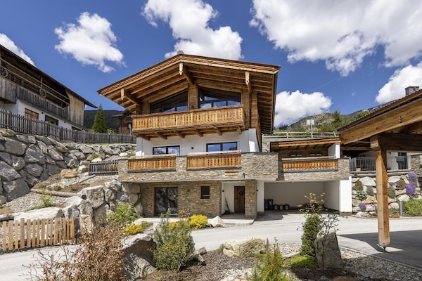8-persoons chalet aan de piste in Neukirchen (3) - thumbnail 1