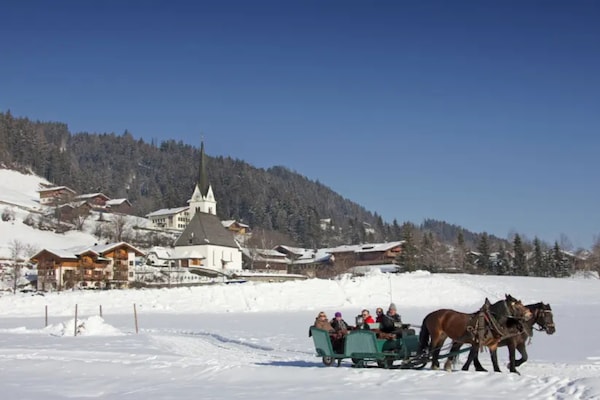 Centraal gelegen vakantiehuis aan de piste in Wald-Königsleiten - thumbnail 5