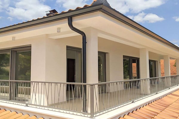 Villa Maritima in Poljane: Luxe villa met infinity pool en panoramisch zeezicht op de Kvarnerbaai - thumbnail 5