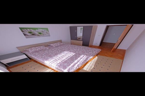 Penthouse Stella: Luxe driekamerappartement met balkon, jacuzzi & spa in Pula - thumbnail 2