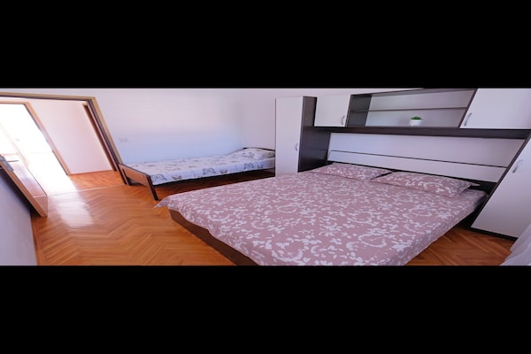 Penthouse Stella: Luxe driekamerappartement met balkon, jacuzzi & spa in Pula - thumbnail 6