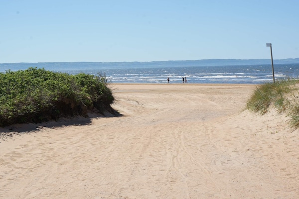 Vrijstaand vakantiehuis met gastenverblijf voor 10 personen in Skummeslövsstrand - thumbnail 2