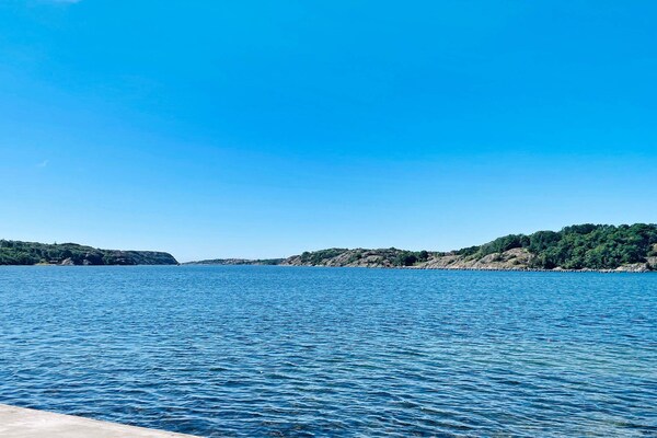 Nieuw vakantiehuisje bij Nösund met eigen terras en gratis WiFi - thumbnail 5