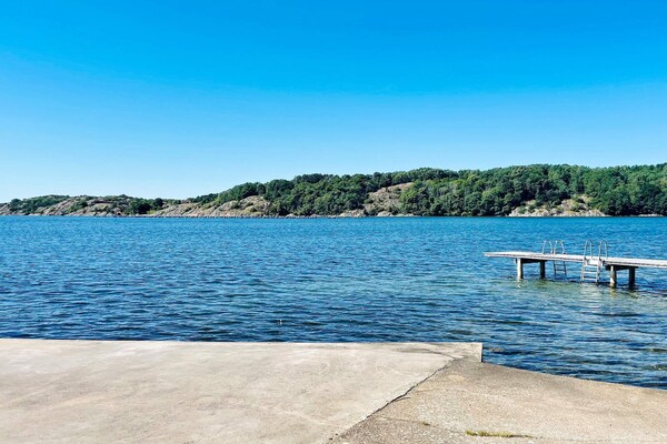 Nieuw vakantiehuisje bij Nösund met eigen terras en gratis WiFi - thumbnail 6