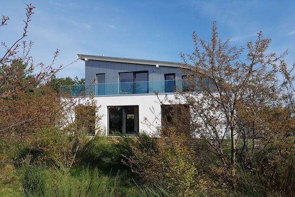 Moderne architectenwoning met sauna & hottub in Pruchten - thumbnail 1