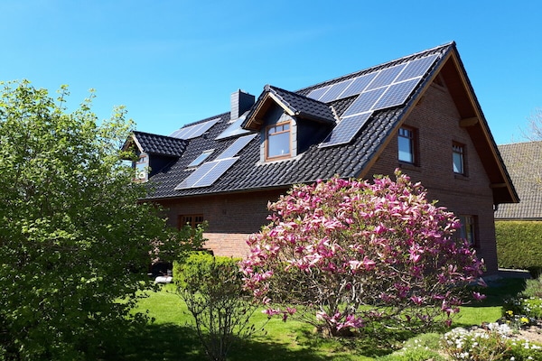 Comfortabel vakantiehuis met groot balkon in Kappeln - thumbnail 1