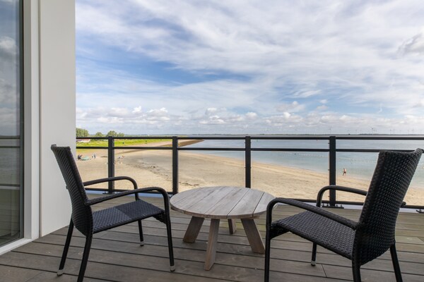 Vista Maris - Luxe appartement met zeezicht in Sint-Annaland - thumbnail 6