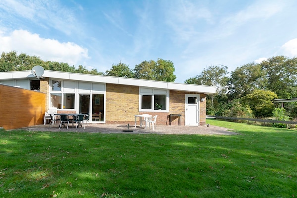 Comfortabele bungalow op loopafstand van strand Sint Maartenszee - thumbnail 1