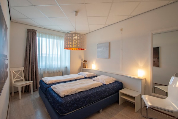 Strandslag 107: sfeervol strandappartement met tuin in Julianadorp - thumbnail 3