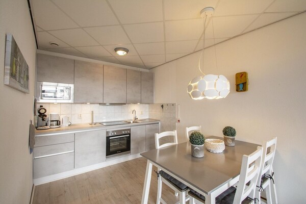 4-persoons appartement in Julianadorp aan Zee op 1,2 km van het strand · 4 pers. - thumbnail 3
