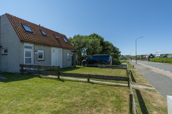 Vrijstaand vakantiehuis in Callantsoog, 900m van strand met omheinde tuin - thumbnail 6