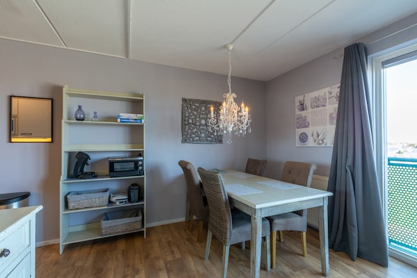 Strandslag 193: sfeervol appartement met duinuitzicht in Julianadorp aan Zee - thumbnail 3